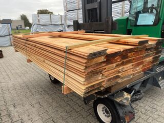 Ca. 78x Douglas Wisselsponning/halfhoutsrabat, 18x190mm, lengte 300cm